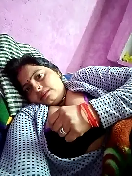 Snapshot of Hot_komal1 chatting on 11-17-25, 11:10 Hot komal1 online show from 11-17-25, 11:10