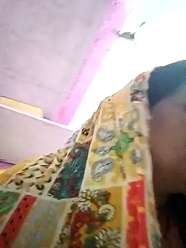 Snapshot of Hot_komal1 chatting on 11-30-25, 10:25 Hot komal1 online show from 11-30-25, 10:25