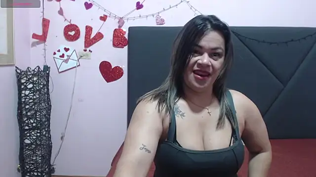 pamela echeverria online show from 04-01-26, 11:44