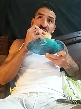 Snapshot of Alexsexygamer chatting on 10-23-25, 01:10 Alexsexygamer online show from 10-23-25, 01:10