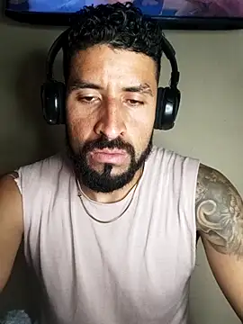 Snapshot of Alexsexygamer chatting on 11-02-25, 12:02 Alexsexygamer online show from 11-02-25, 12:02