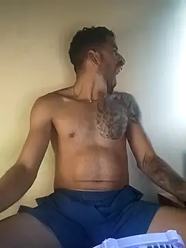 Snapshot of Alexsexygamer chatting on 11-18-25, 06:01 Alexsexygamer online show from 11-18-25, 06:01