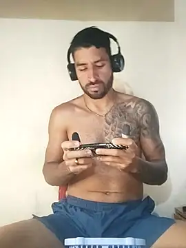 Snapshot of Alexsexygamer chatting on 11-19-25, 08:31 Alexsexygamer online show from 11-19-25, 08:31