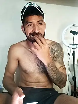 Snapshot of Alexsexygamer chatting on 12-01-25, 12:32 Alexsexygamer online show from 12-01-25, 12:32