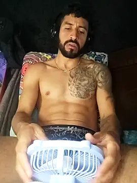 Snapshot of Alexsexygamer chatting on 12-14-25, 06:01 Alexsexygamer online show from 12-14-25, 06:01