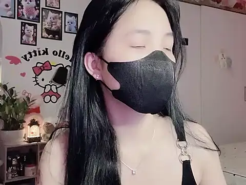 keelinnn19 online show from 11-26-25, 06:09