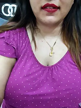 Snapshot of Suhana_Darling chatting on 03-09-26, 03:21 Suhana Darling online show from 03-09-26, 03:21