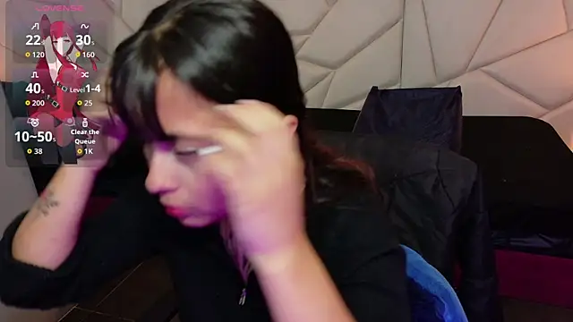 sophiaa 7 online show from 10-27-25, 12:20