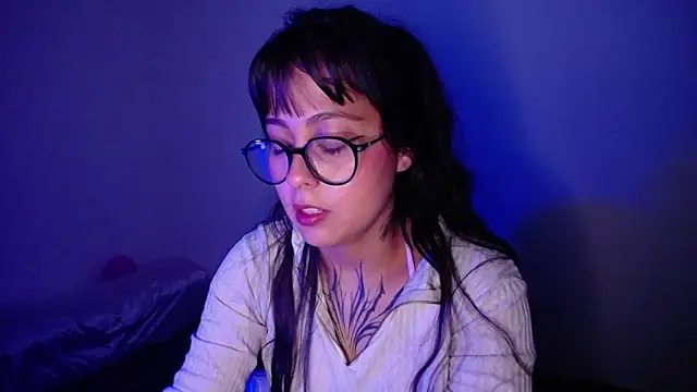 sophiaa 7 online show from 03-25-26, 03:23