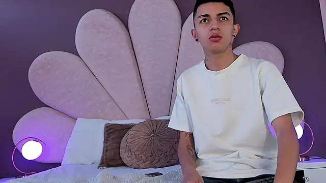 NickandAbby  online show from 12-02-25, 11:59