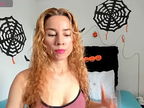 Snapshot of angie_blondies chatting on 10-06-25, 03:53 angie blondies online show from 10-06-25, 03:53