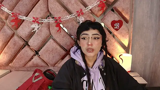 Babyyrasta666 online show from 09-11-25, 02:44