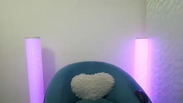 AlanaMilani  online show from 02-25-26, 08:51