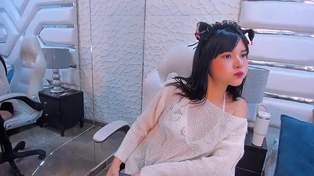 TatiLee online show from 09-24-25, 09:51