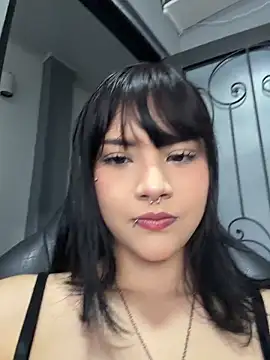 TatiLee online show from 04-28-26, 01:05