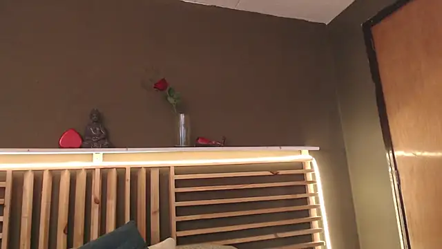 PaulEvens online show from 12-03-25, 01:20