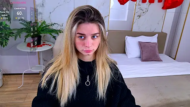 Snapshot of SweetyLicky chatting on 02-15-26, 04:03 SweetyLicky online show from 02-15-26, 04:03