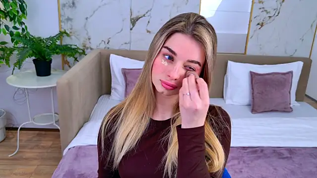 Snapshot of SweetyLicky chatting on 03-03-26, 03:29 SweetyLicky online show from 03-03-26, 03:29