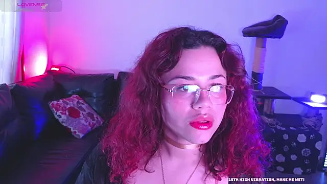 marsearth22  online show from 04-09-26, 06:57