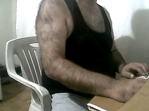 Snapshot of gerek27 chatting on 09-30-25, 11:32 gerek27 online show from 09-30-25, 11:32