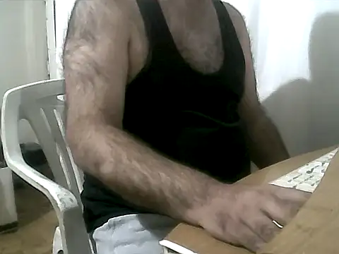 Snapshot of gerek27 chatting on 10-13-25, 09:04 gerek27 online show from 10-13-25, 09:04