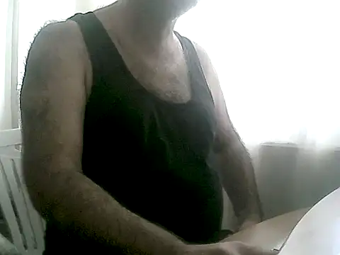 Snapshot of gerek27 chatting on 10-19-25, 12:06 gerek27 online show from 10-19-25, 12:06