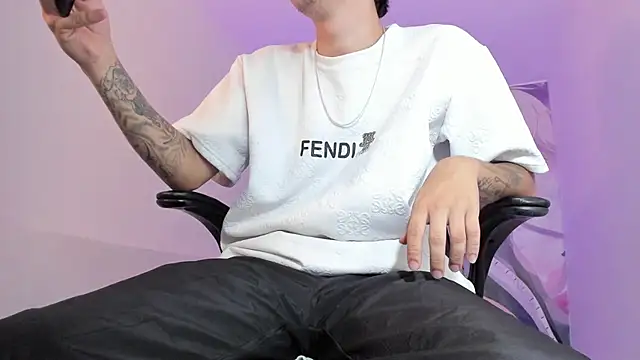 Fran Boy online show from 11-30-25, 02:15