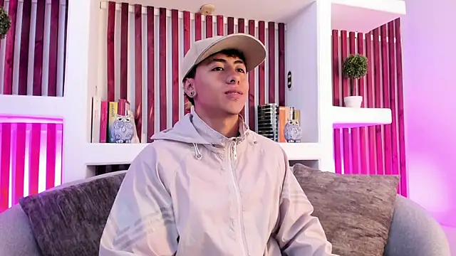 Troy dalton online show from 09-27-25, 06:57