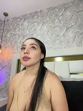 MiaFarkash online show from 05-13-26, 06:16