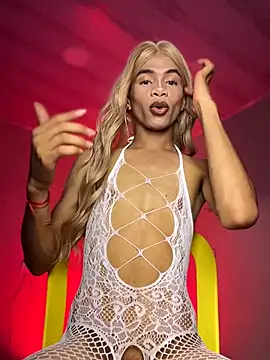 Snapshot of Katy_bratz_ chatting on 03-03-26, 09:10 Katy bratz online show from 03-03-26, 09:10