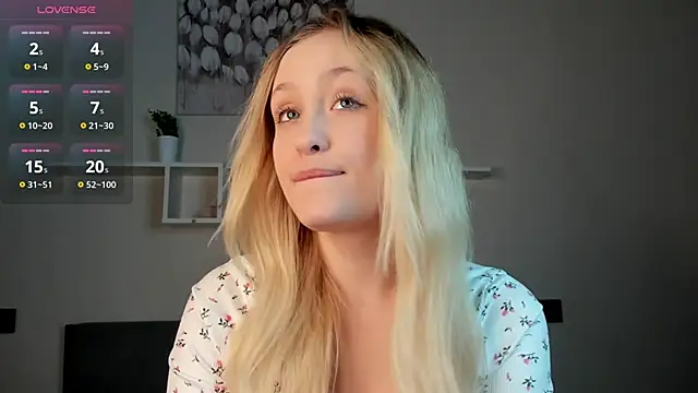 Julliakoill online show from 11-14-25, 12:37