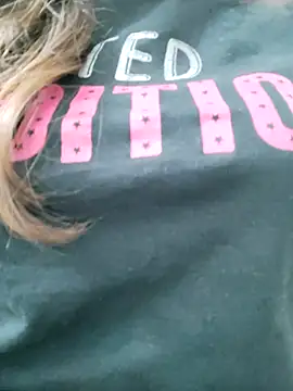 Kayna Rawat online show from 10-31-25, 11:22