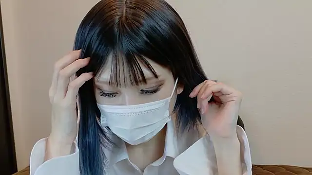 sarina at online show from 12-15-25, 09:35