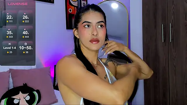 Snapshot of Valkyrie_sky chatting on 10-31-25, 04:35 Valkyrie sky online show from 10-31-25, 04:35