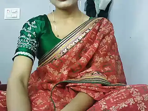 ROSE GOLDE online show from 11-20-25, 04:18