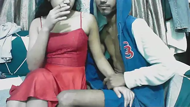 horny  couple  online show from 12-18-25, 08:48