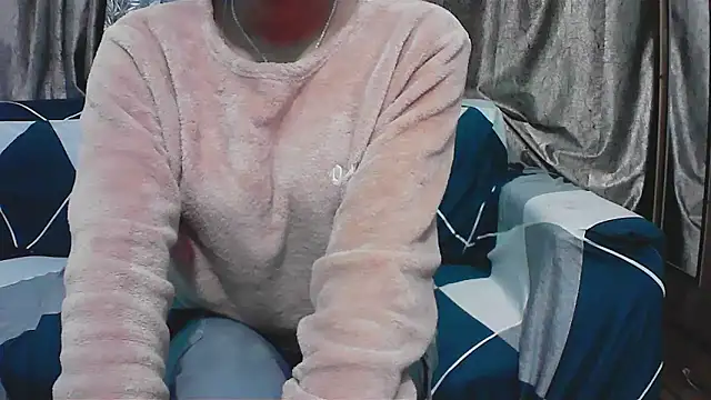 horny  couple  online show from 01-13-26, 04:34