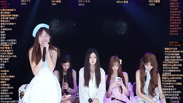 EYgirl222 online show from 03-12-26, 07:36