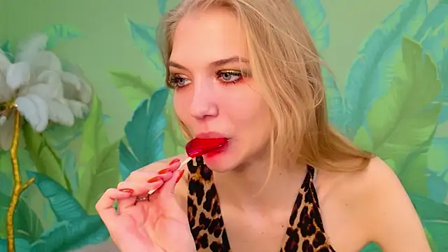 4example Chloe online show from 04-09-26, 06:19