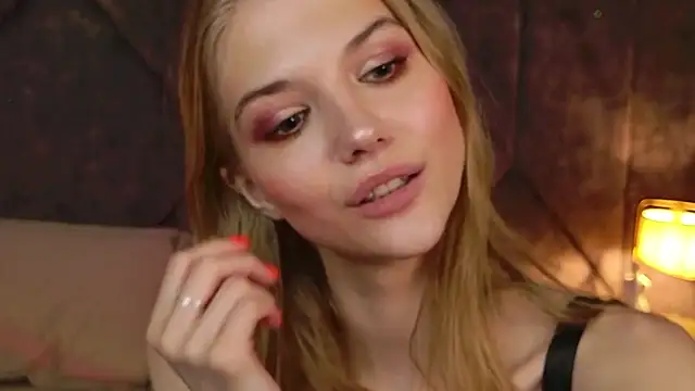 4example Chloe online show from 04-11-26, 07:45