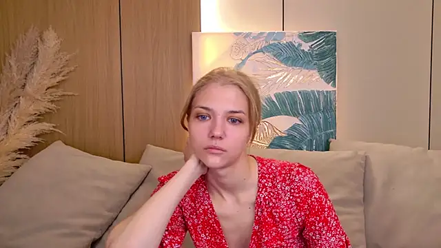 Snapshot of 4example_Chloe chatting on 05-22-26, 05:25 4example Chloe online show from 05-22-26, 05:25