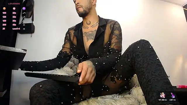 LickMyInk online show from 10-19-25, 04:13