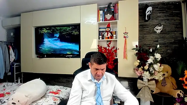 SpartacusDaddy48 online show from 04-13-26, 01:05