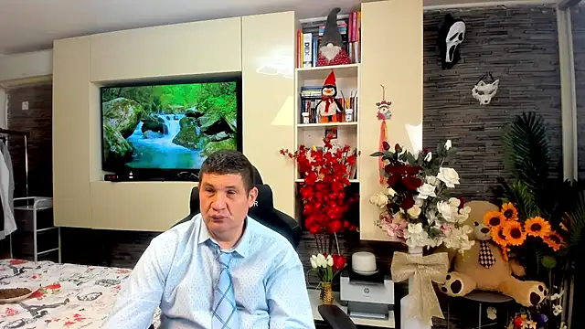 SpartacusDaddy48 online show from 04-26-26, 11:19