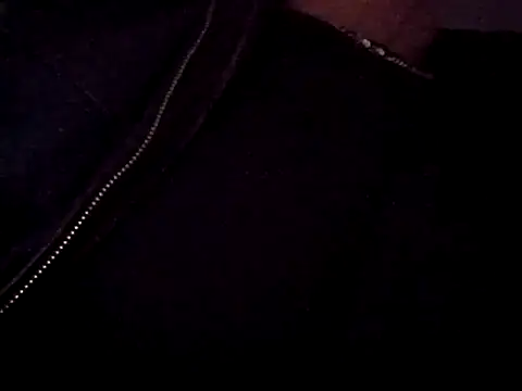 Snapshot of Billysch@xh chatting on 10-30-25, 06:37 Billyschxh online show from 10-30-25, 06:37