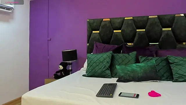 Abby-campbel online show from 04-25-26, 08:28