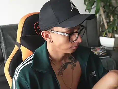 Vbenz28 online show from 01-10-26, 03:14