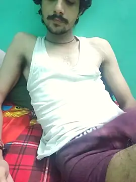 Snapshot of Sushant001 chatting on 06-18-26, 06:23 Sushant001 online show from 06-18-26, 06:23