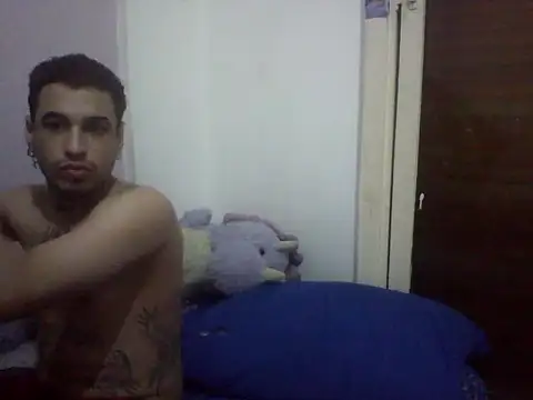 Snapshot of Amorrochyz chatting on 09-08-25, 04:39 Amorrochyz online show from 09-08-25, 04:39