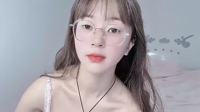 Snapshot of nini_a chatting on 09-10-25, 04:45 nini a online show from 09-10-25, 04:45